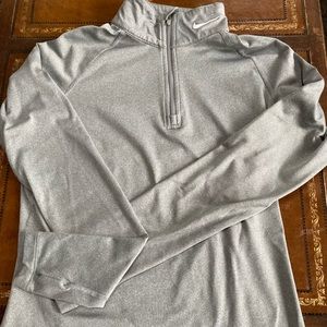 Nike Pro Combat pull over Medium